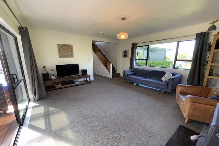 Photo of property in 55 Guthrie Road, Havelock North, 4130