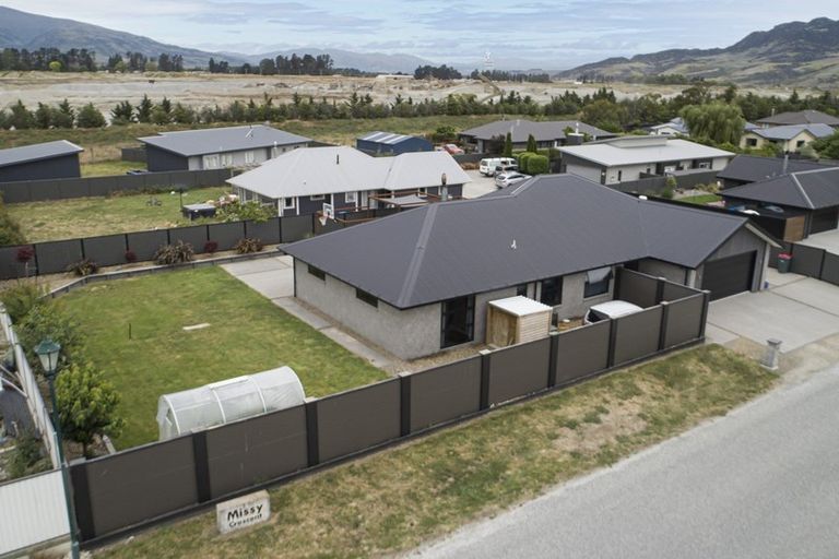 Photo of property in 39 Missy Crescent, Mount Pisa, Cromwell, 9383