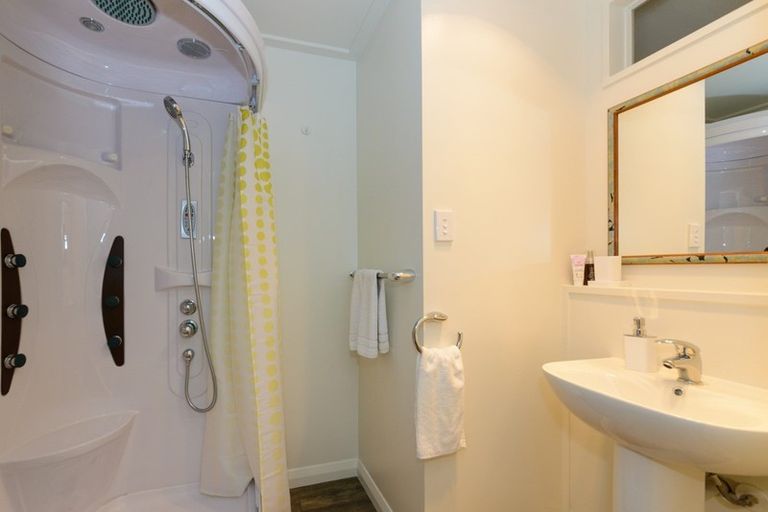 Photo of property in 184 Fitzherbert Avenue, West End, Palmerston North, 4410