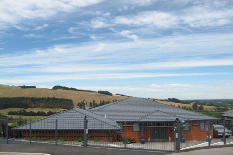 Photo of property in 14 Sedbergh Place, Westmorland, Christchurch, 8025