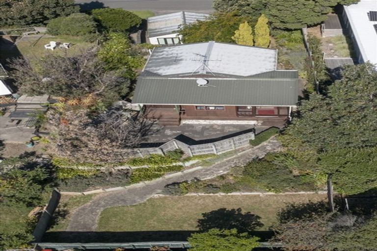 Photo of property in 67 Waimea Road, Waikanae Beach, Waikanae, 5036