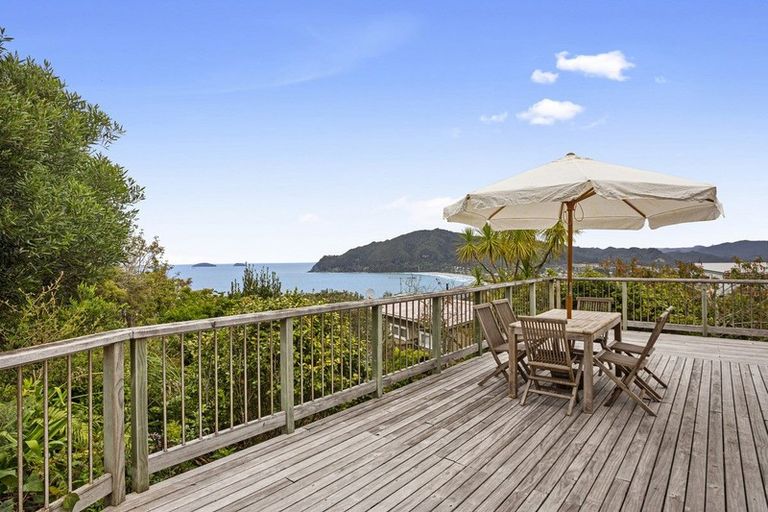 Photo of property in 9 Tirinui Crescent, Tairua, 3508