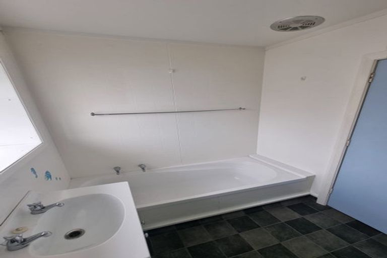 Photo of property in 18 Tomrich Street, Aranui, Christchurch, 8061