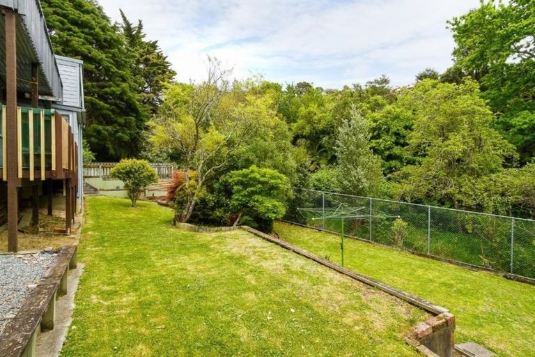 Photo of property in 32 Holborn Drive, Stokes Valley, Lower Hutt, 5019