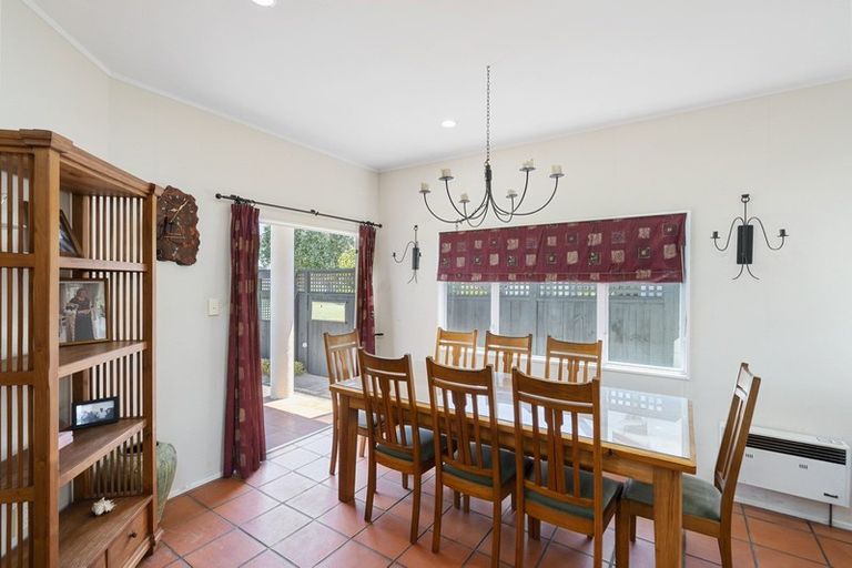 Photo of property in 22 Fox Street, Opunake, 4616