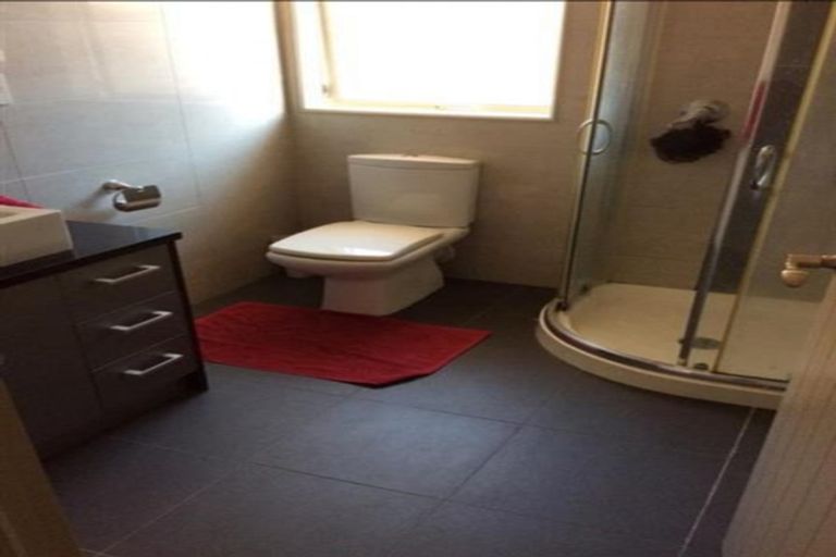 Photo of property in 22 Kestev Drive, Flat Bush, Auckland, 2016