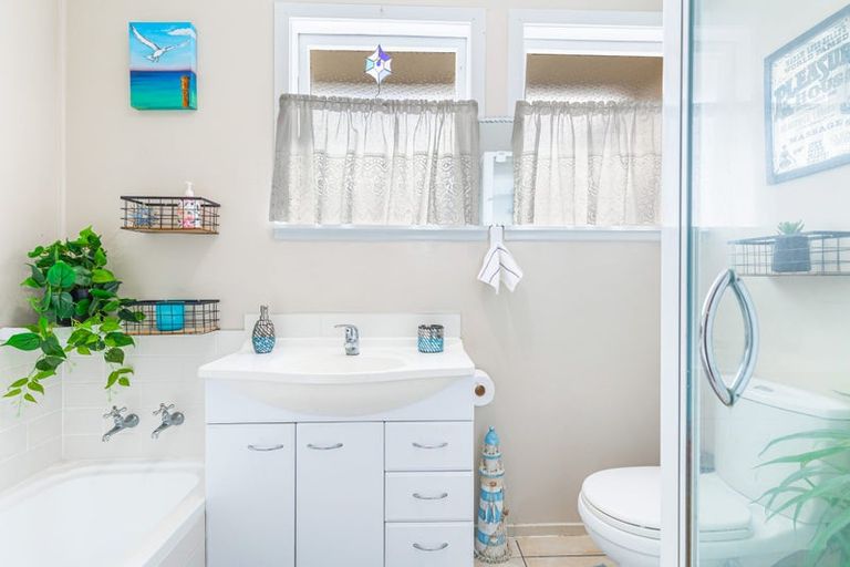 Photo of property in 44 Jillian Drive, Ranui, Auckland, 0612