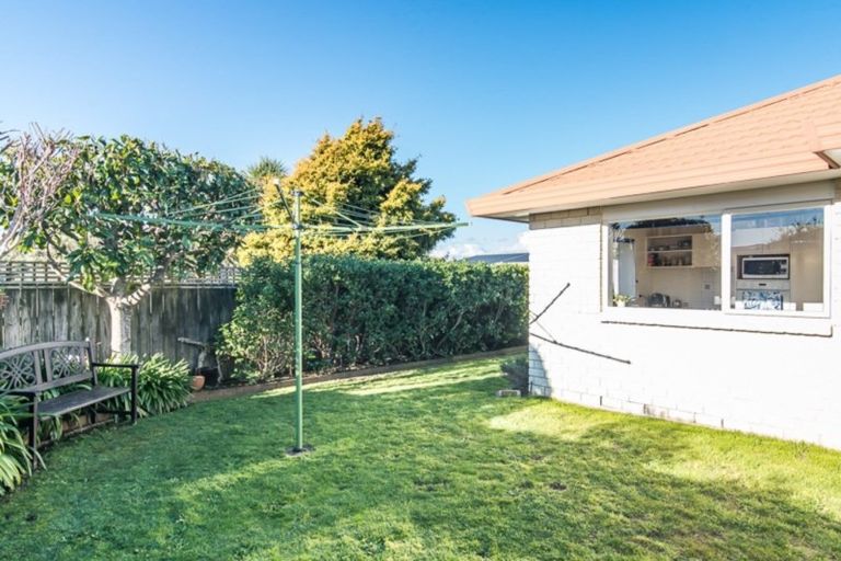 Photo of property in 19 Beach Haven Place, Paraparaumu Beach, Paraparaumu, 5032