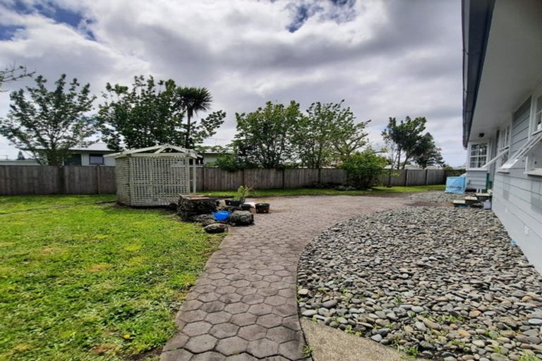Photo of property in 8 Tango Place, Henderson, Auckland, 0610