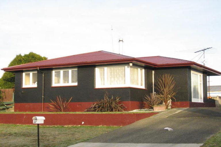 Photo of property in 27 Dumbarton Place, Strathern, Invercargill, 9812