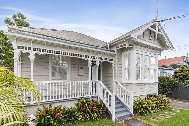 Photo of property in 4 Edenvale Crescent, Mount Eden, Auckland, 1024