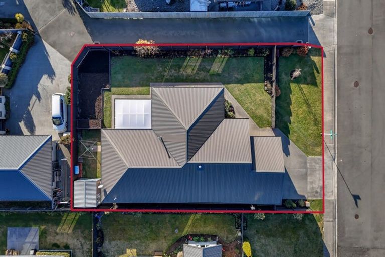 Photo of property in 25 Galatos Street, Rangiora, 7400