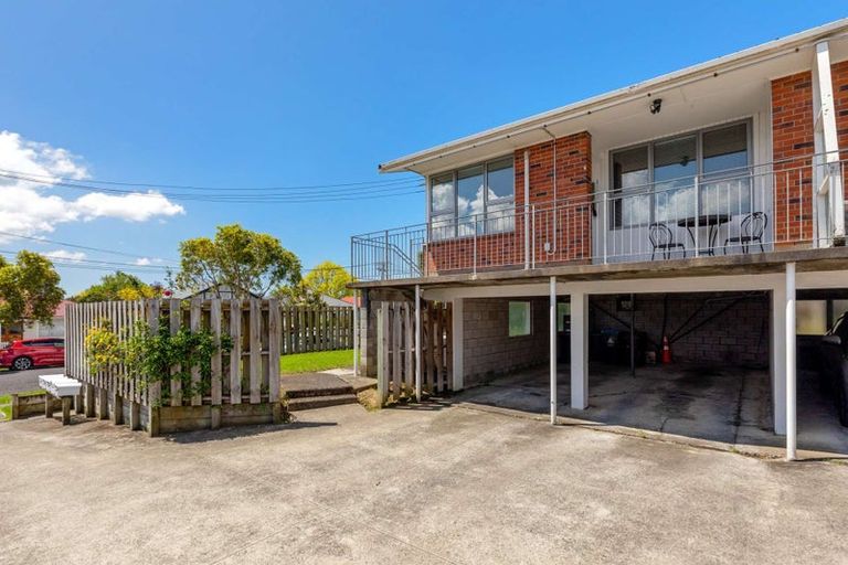 Photo of property in 1/1 Fifth Avenue, Mount Albert, Auckland, 1025