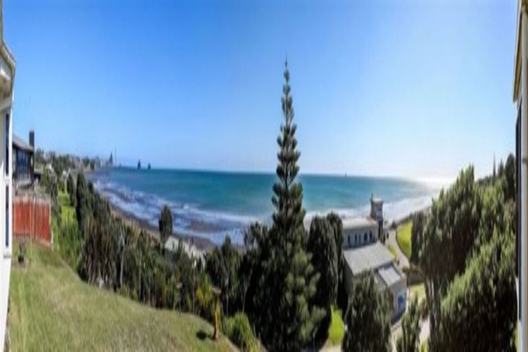 Photo of property in 2a Beach Street, Fitzroy, New Plymouth, 4312