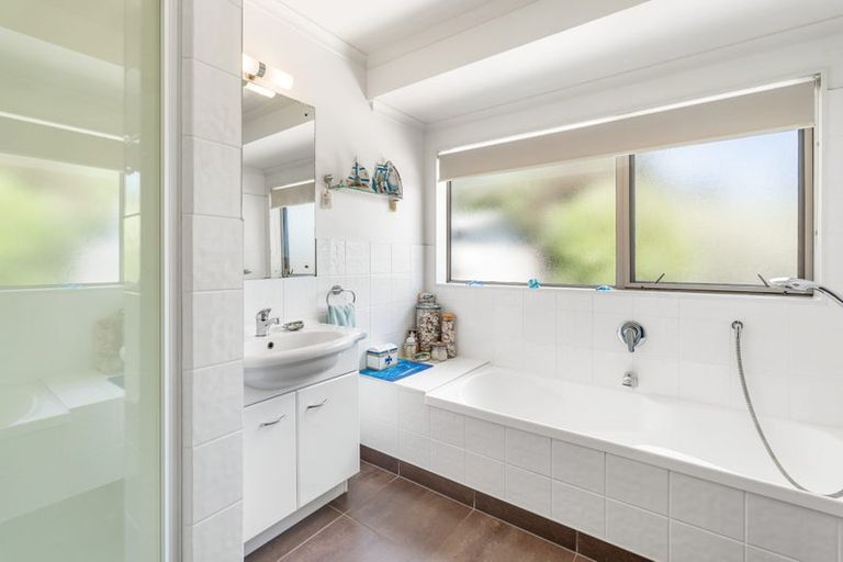 Photo of property in 14 Lowburn Avenue, Waipu, 0510