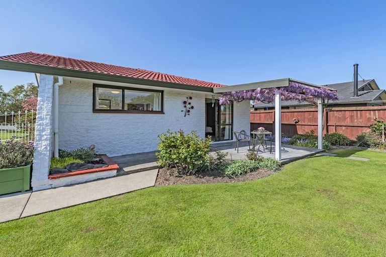 Photo of property in 74 Sabys Road, Halswell, Christchurch, 8025