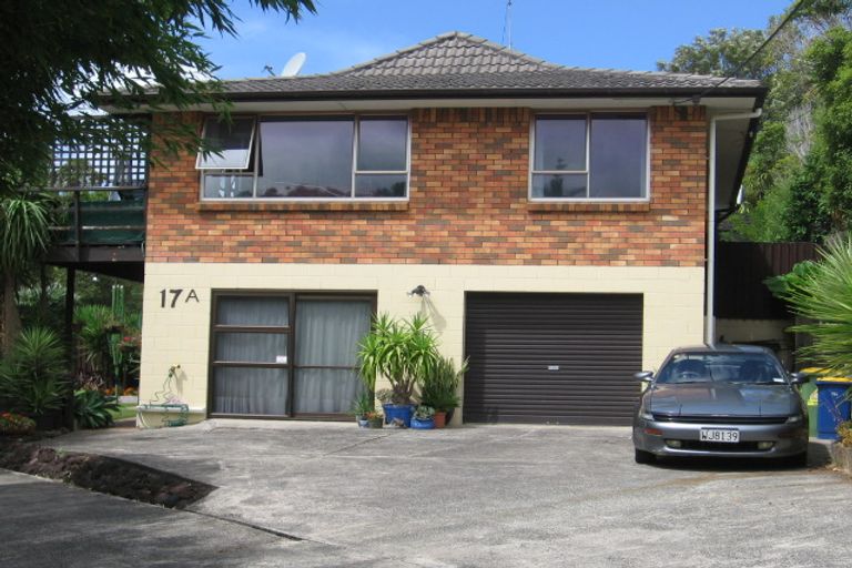Photo of property in 2/17a Clematis Avenue, Murrays Bay, Auckland, 0630