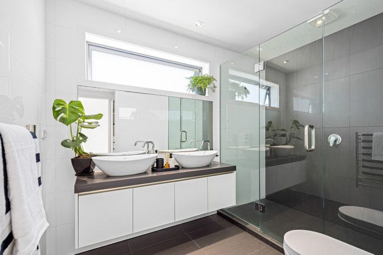 Photo of property in 61 Kewai Street, Omaha, 0986