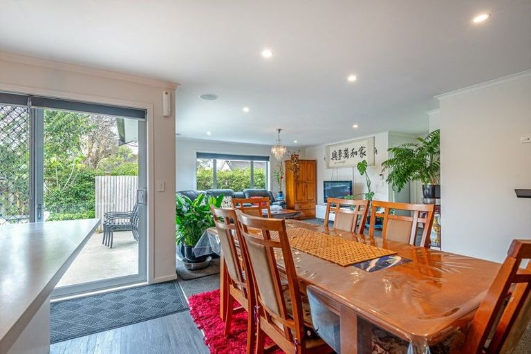 Photo of property in 8 Cardiff Street, Highbury, Palmerston North, 4412