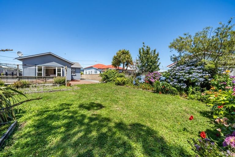 Photo of property in 47 Wakefield Street, Alicetown, Lower Hutt, 5010