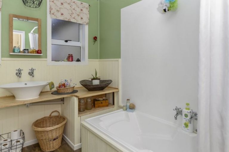 Photo of property in 61a Lee Road, Hannahs Bay, Rotorua, 3010