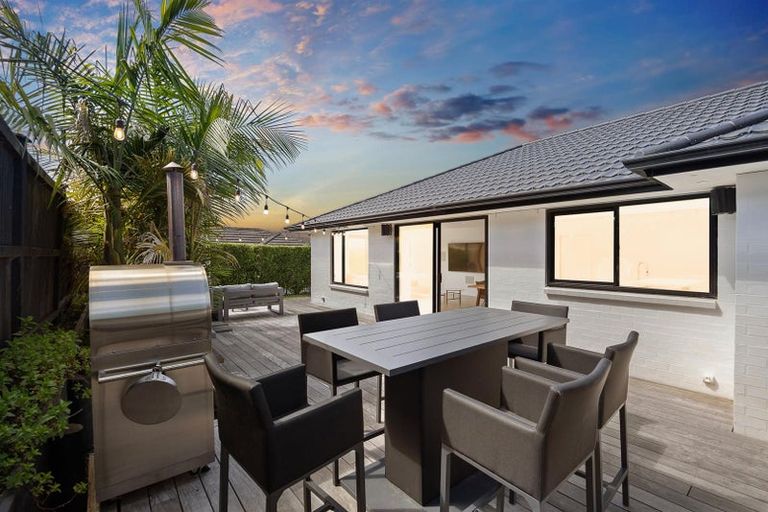 Photo of property in 25 Nobilo Road, Kumeu, 0810