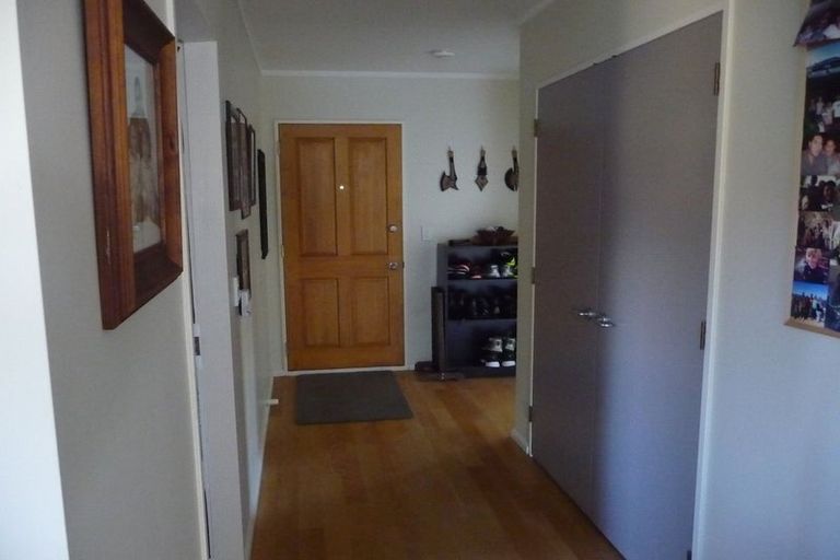 Photo of property in 50 Navigation Drive, Whitby, Porirua, 5024