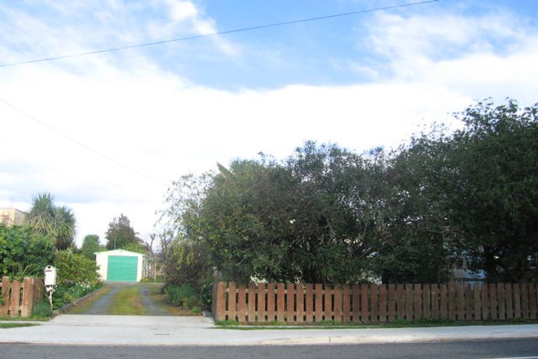 Photo of property in 9 Petane Road, Bay View, Napier, 4104