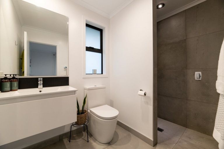 Photo of property in 205 Ballintoy Park Drive, Welcome Bay, Tauranga, 3175