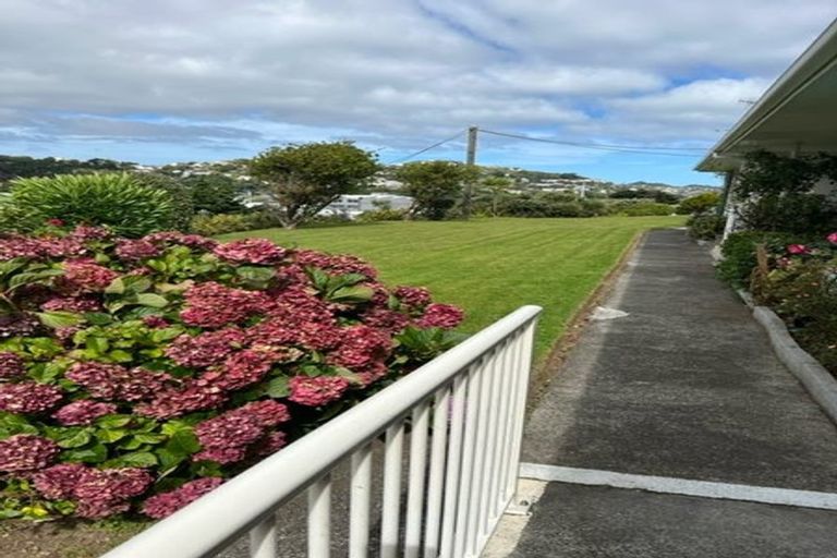 Photo of property in Regency Flats, 6/29-45 Miramar North Road, Miramar, Wellington, 6022