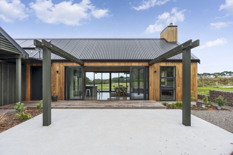 Photo of property in 17 Goodnight Lane, Ocean Beach, Featherston, 5773