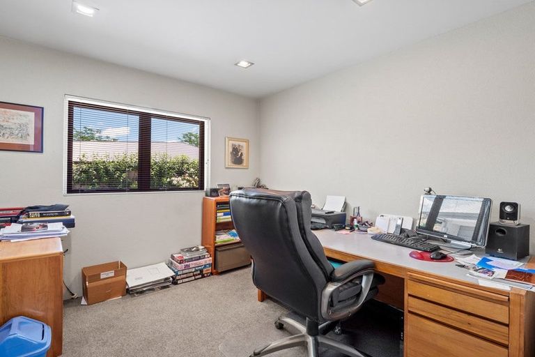 Photo of property in 44 Onslow Road, Lake Hayes, Queenstown, 9304