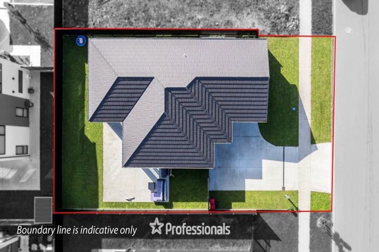 Photo of property in 18 Castletown Street, Wallaceville, Upper Hutt, 5018