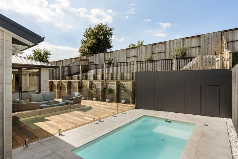 Photo of property in 17 Whakaturou Crescent, Pyes Pa, Tauranga, 3112