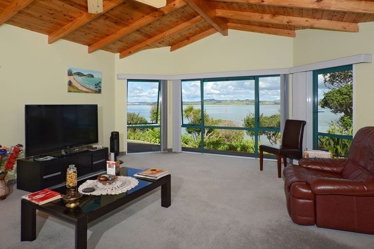 Photo of property in 254 Beach Road, Campbells Bay, Auckland, 0630