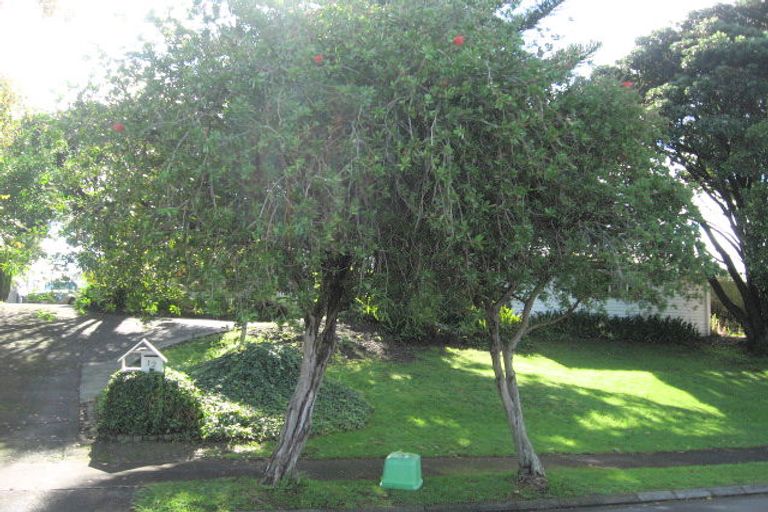 Photo of property in 12 Parkview Place, Pakuranga, Auckland, 2010
