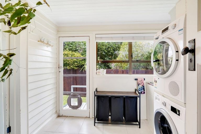 Photo of property in 18a Hinton Avenue, Forest Lake, Hamilton, 3200