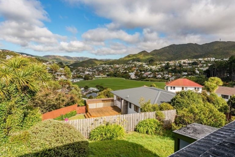 Photo of property in 38b Percy Dyett Drive, Karori, Wellington, 6012