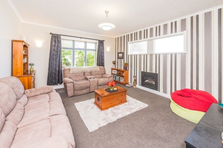 Photo of property in 13 Marshall Road, Hunterville, 4730