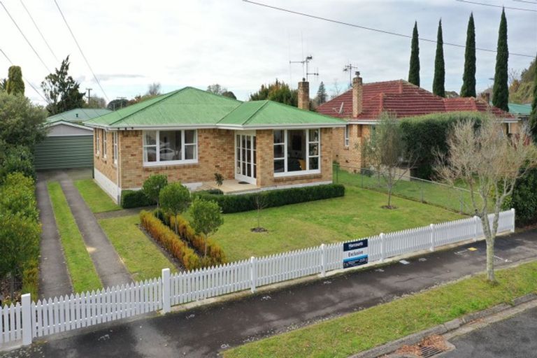 Photo of property in 8 Aurora Terrace, Hillcrest, Hamilton, 3216