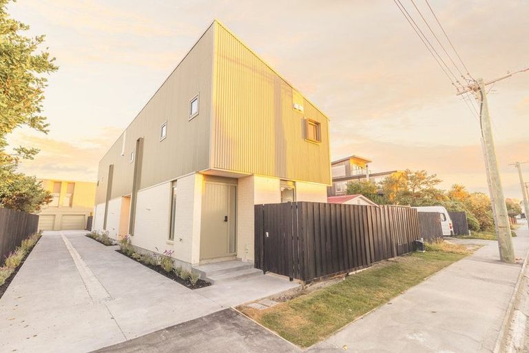 Photo of property in 13 Effingham Street, North New Brighton, Christchurch, 8083