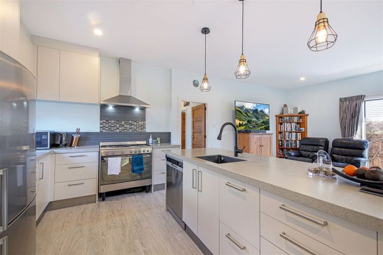 Photo of property in 1/96 Condell Avenue, Papanui, Christchurch, 8053