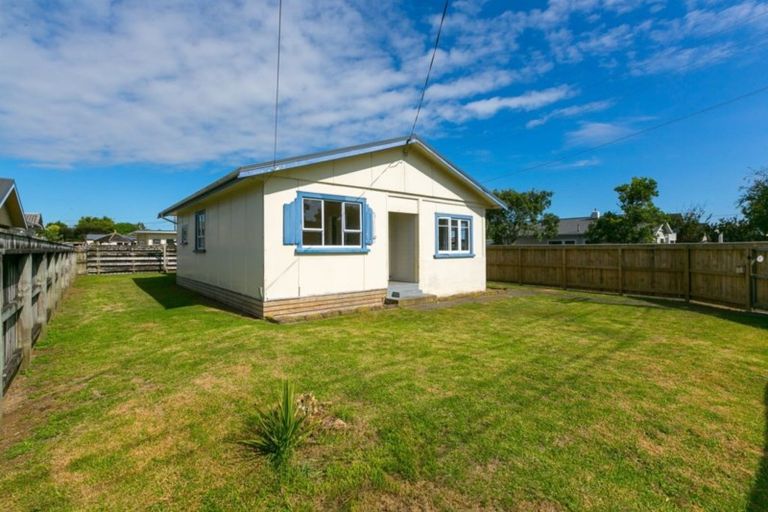 Photo of property in 352 Carrington Street, Vogeltown, New Plymouth, 4310