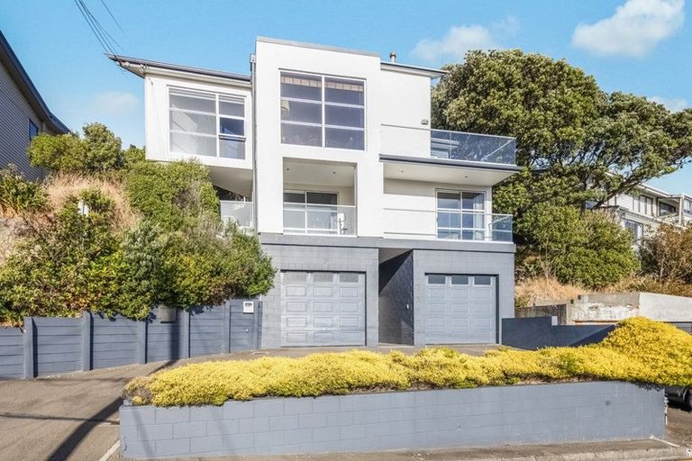 Photo of property in 121a Wexford Road, Miramar, Wellington, 6022