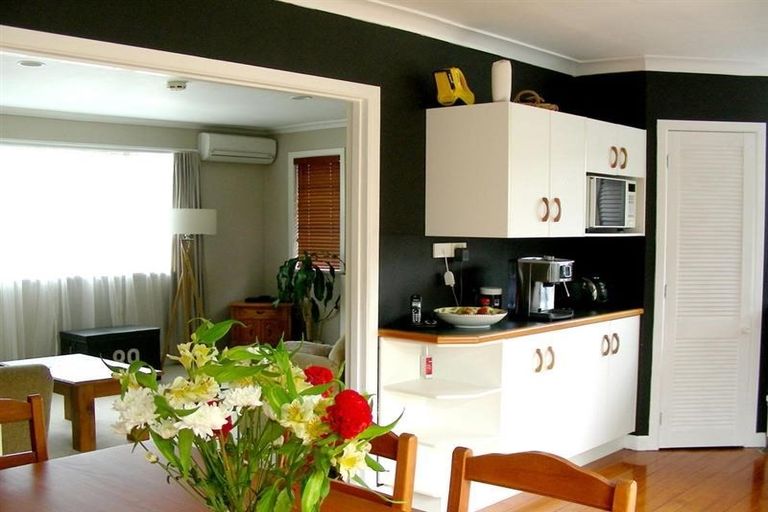 Photo of property in 21a Crescent Road, Otumoetai, Tauranga, 3110