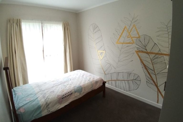 Photo of property in 5 Maugham Drive, Bucklands Beach, Auckland, 2014