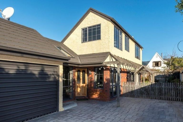 Photo of property in 2/350 Hardy Street, Nelson, 7010