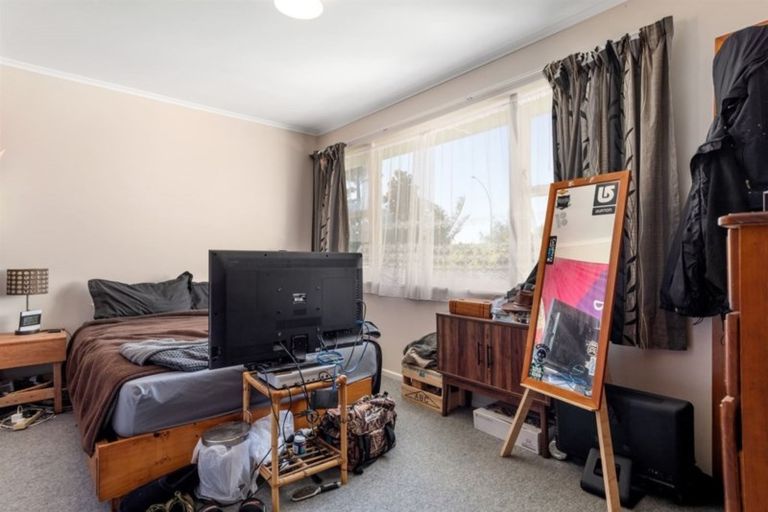 Photo of property in 21 Millers Road, Brookfield, Tauranga, 3110