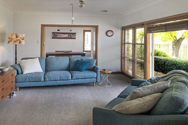 Photo of property in 53 Braid Road, St Andrews, Hamilton, 3200