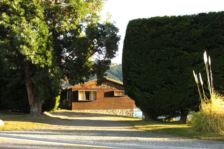 Photo of property in 377 Peninsula Road, Kelvin Heights, Queenstown, 9300